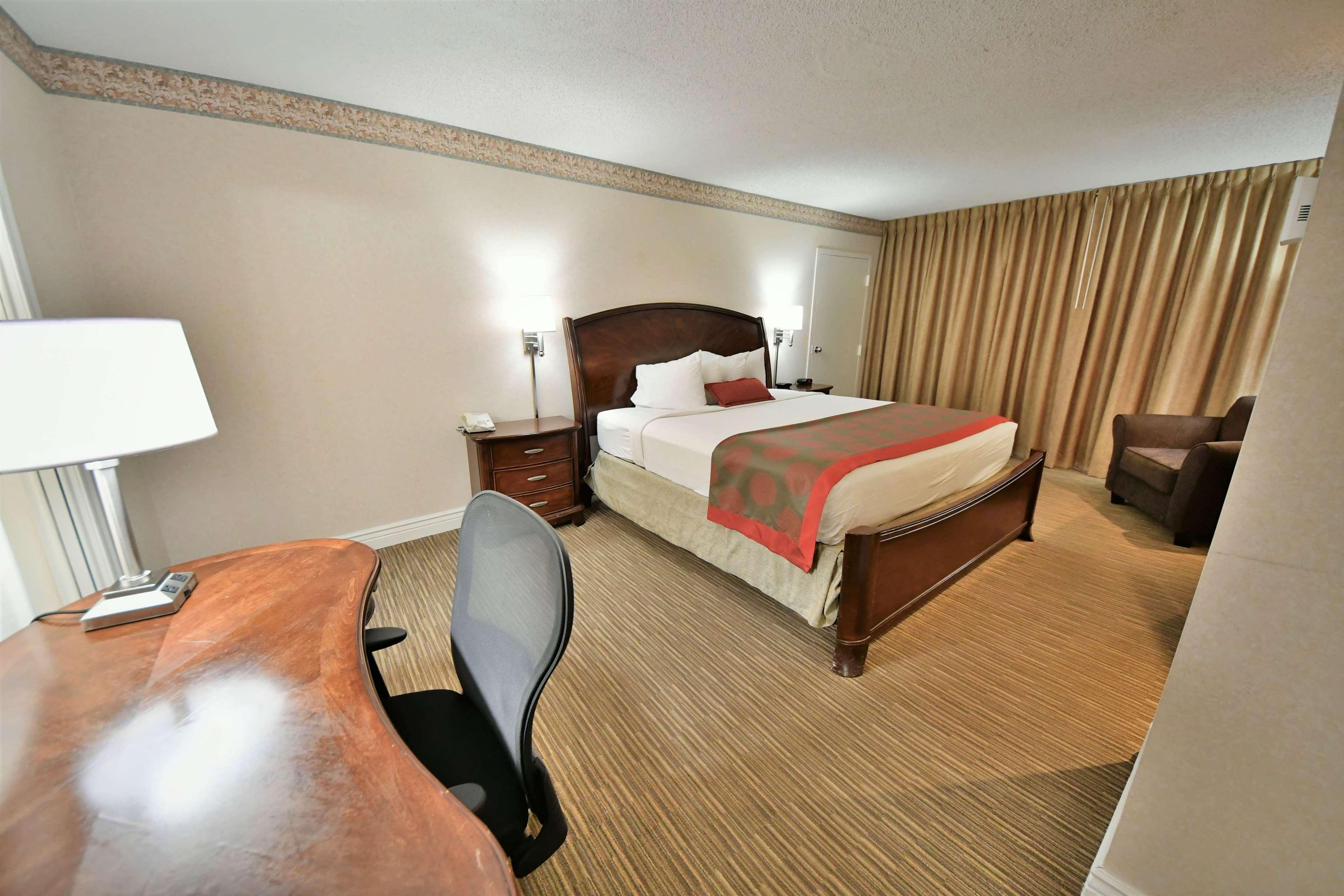 Ramada By Wyndham Jacksonville Hotel & Conference Center Exterior foto