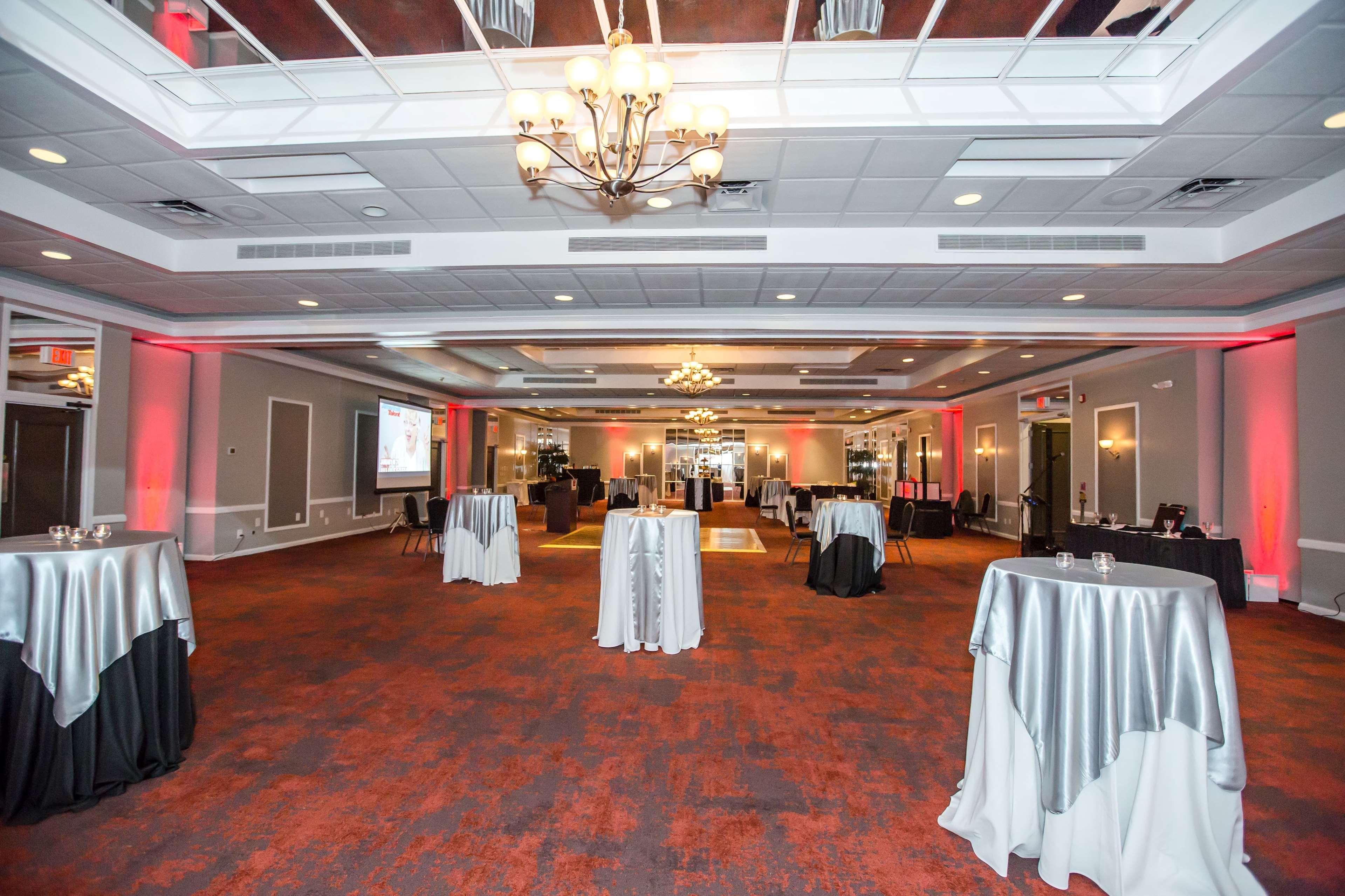 Ramada By Wyndham Jacksonville Hotel & Conference Center Exterior foto